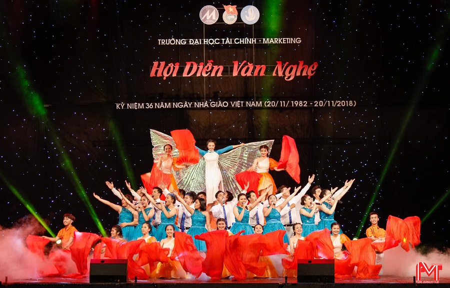 Đội Văn nghệ xung kích Thương mại